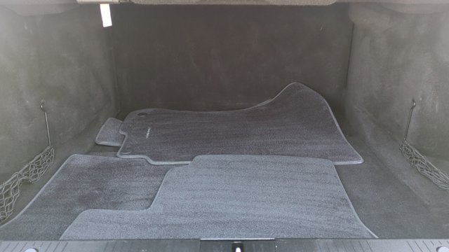 Vehicle image 11 of 35