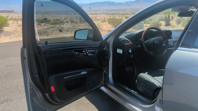 Vehicle image 19 of 35