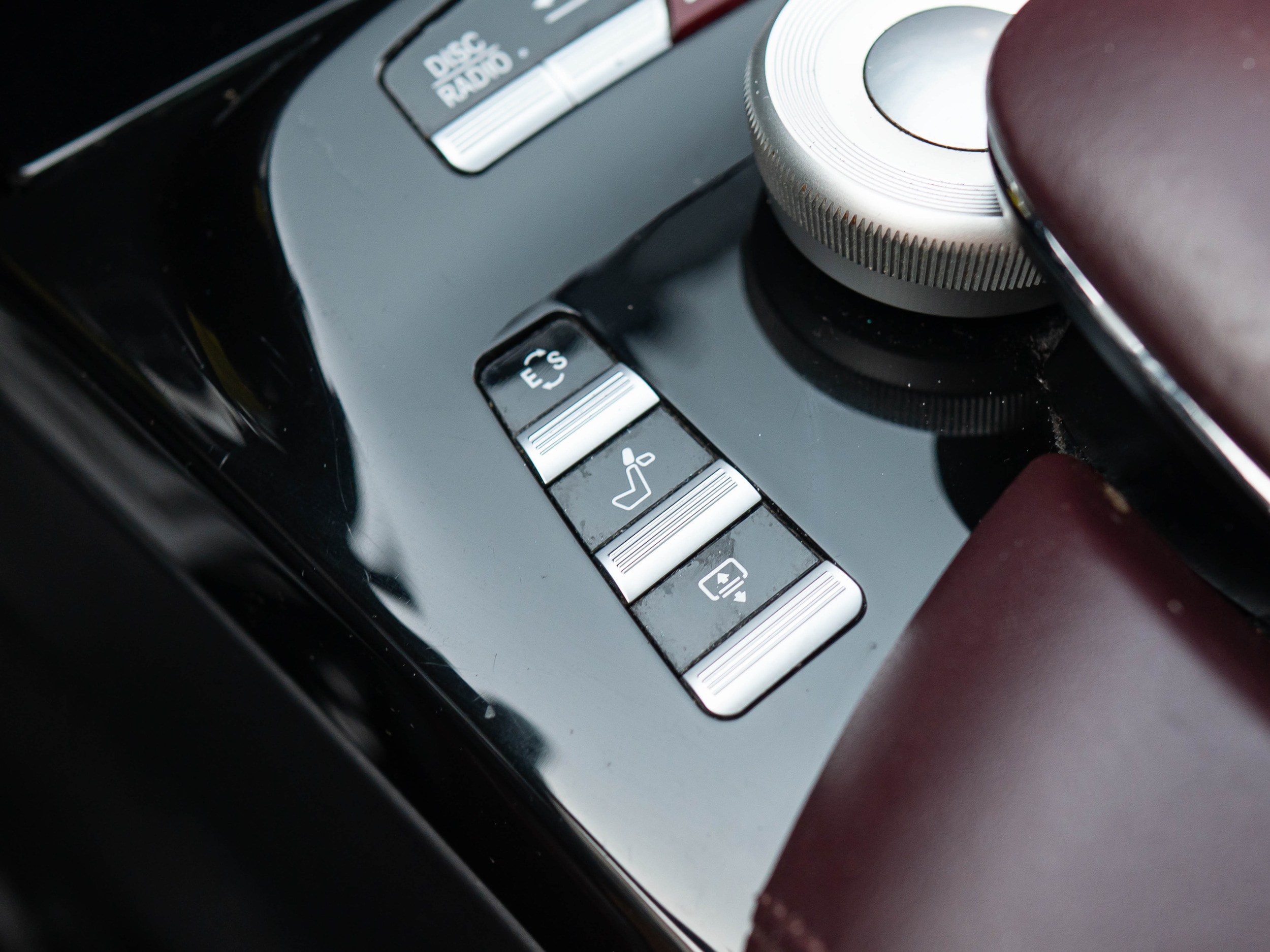 Vehicle image 39 of 56