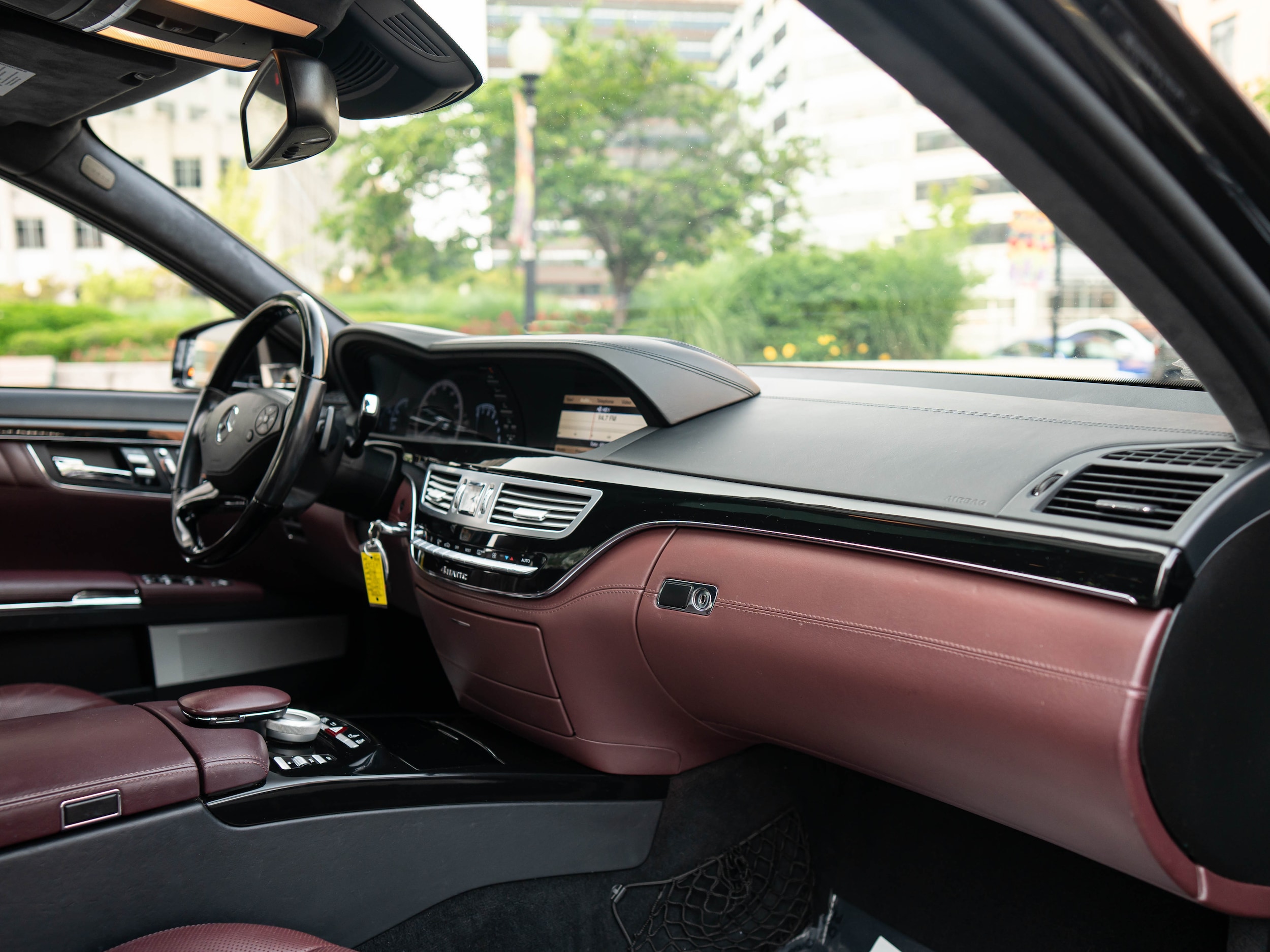 Vehicle image 14 of 56