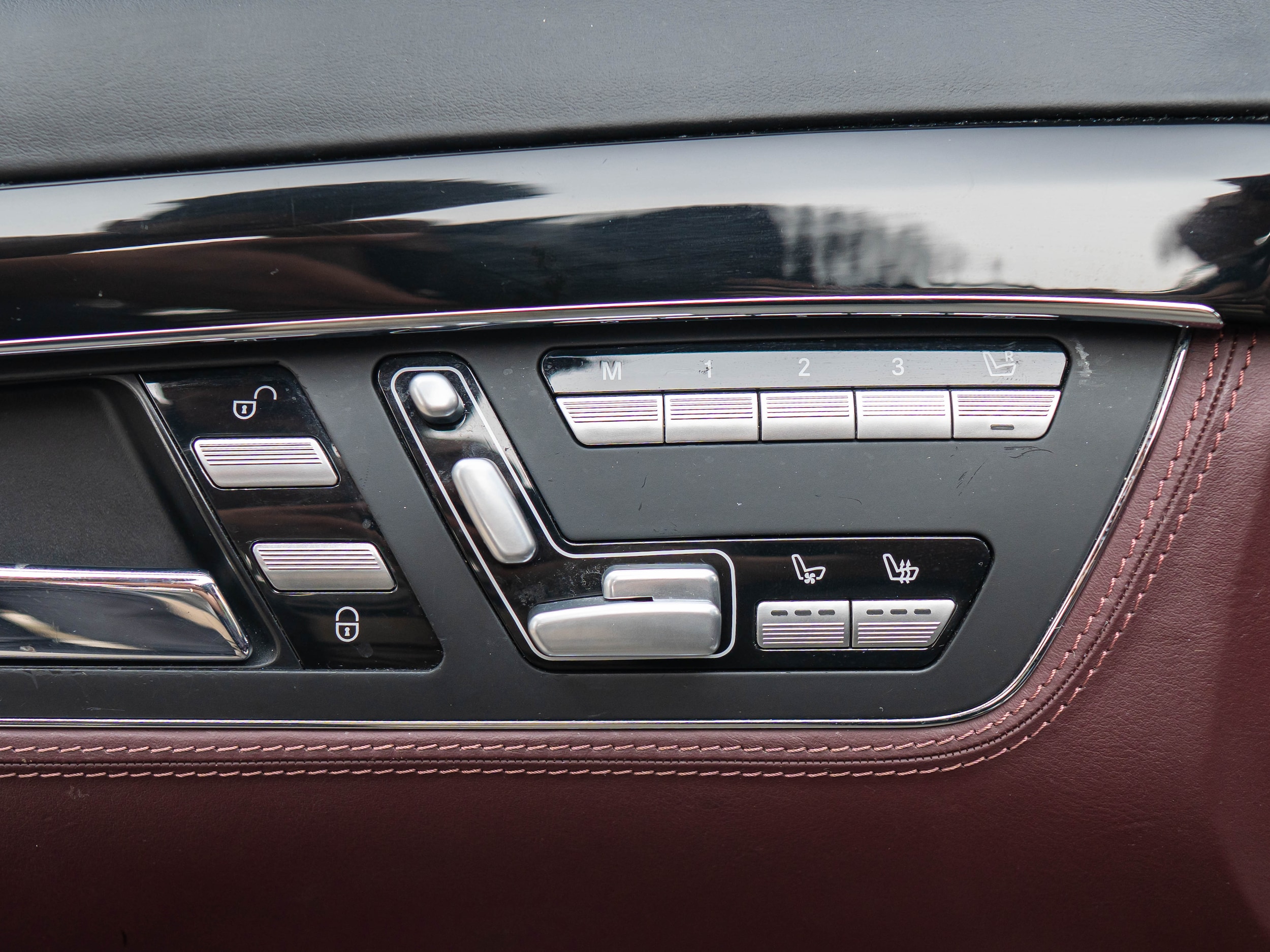 Vehicle image 44 of 56