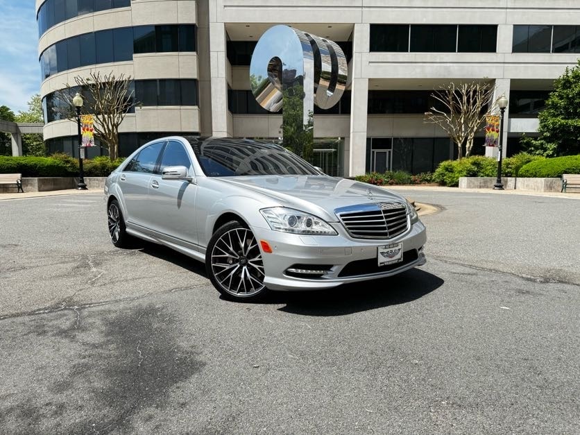 Vehicle image 3 of 47