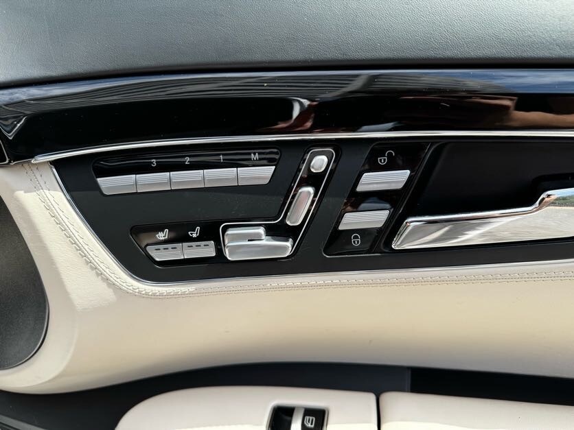 Vehicle image 39 of 47