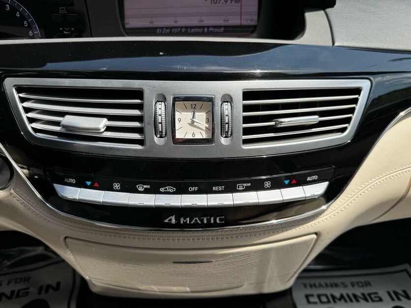 Vehicle image 33 of 47