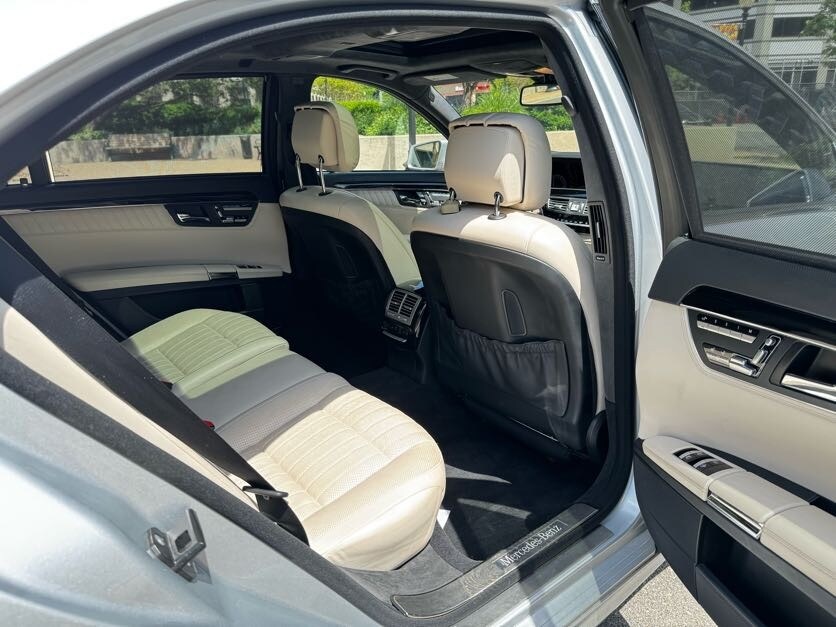 Vehicle image 25 of 47