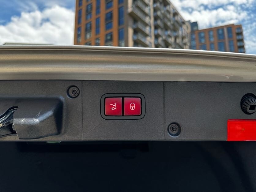 Vehicle image 14 of 47