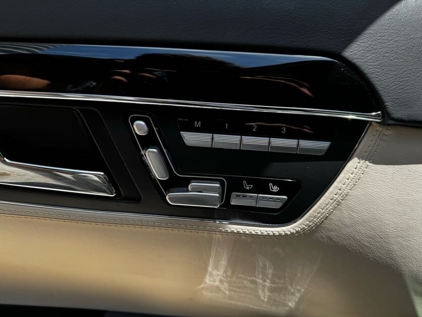 Vehicle image 23 of 47