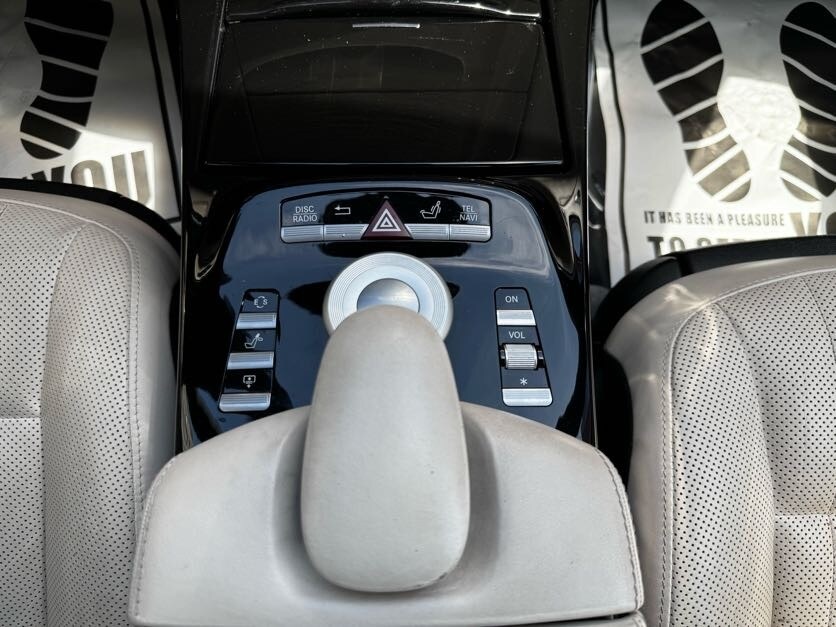 Vehicle image 34 of 47