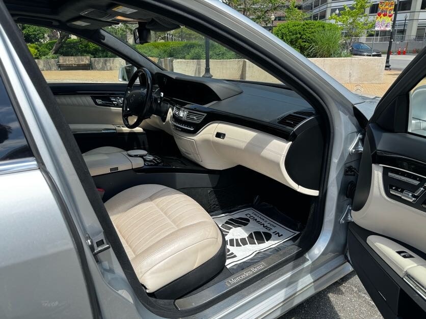 Vehicle image 36 of 47