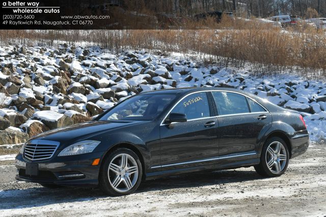 Vehicle image 2 of 32