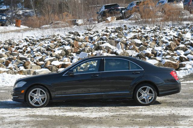 Vehicle image 9 of 32