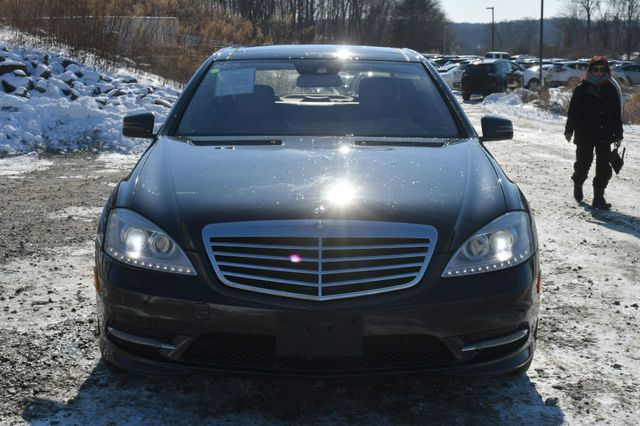 Vehicle image 3 of 32