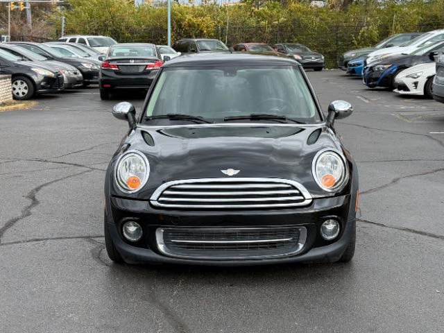 Vehicle image 3 of 22
