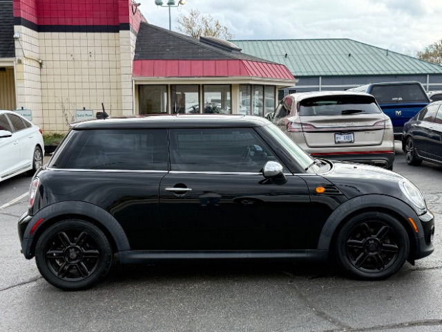 Vehicle image 5 of 22