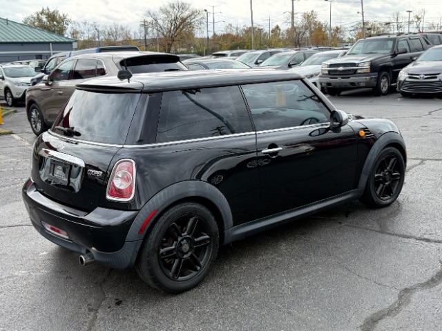 Vehicle image 6 of 22