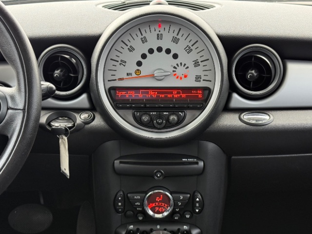Vehicle image 15 of 22
