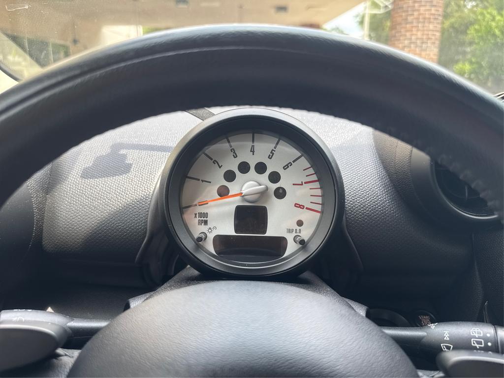Vehicle image 9 of 21