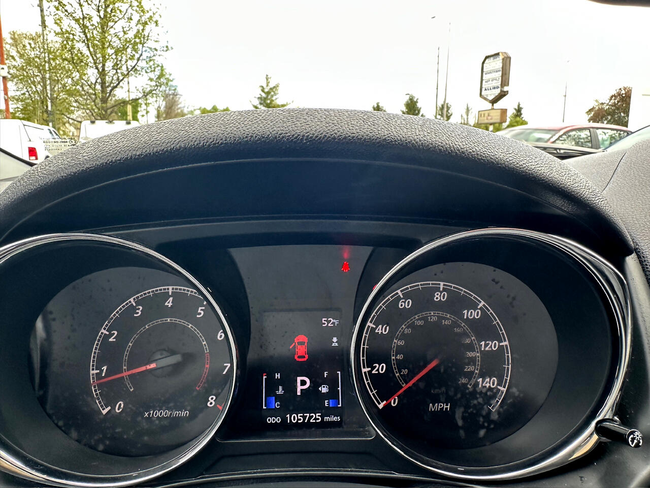Vehicle image 33 of 40