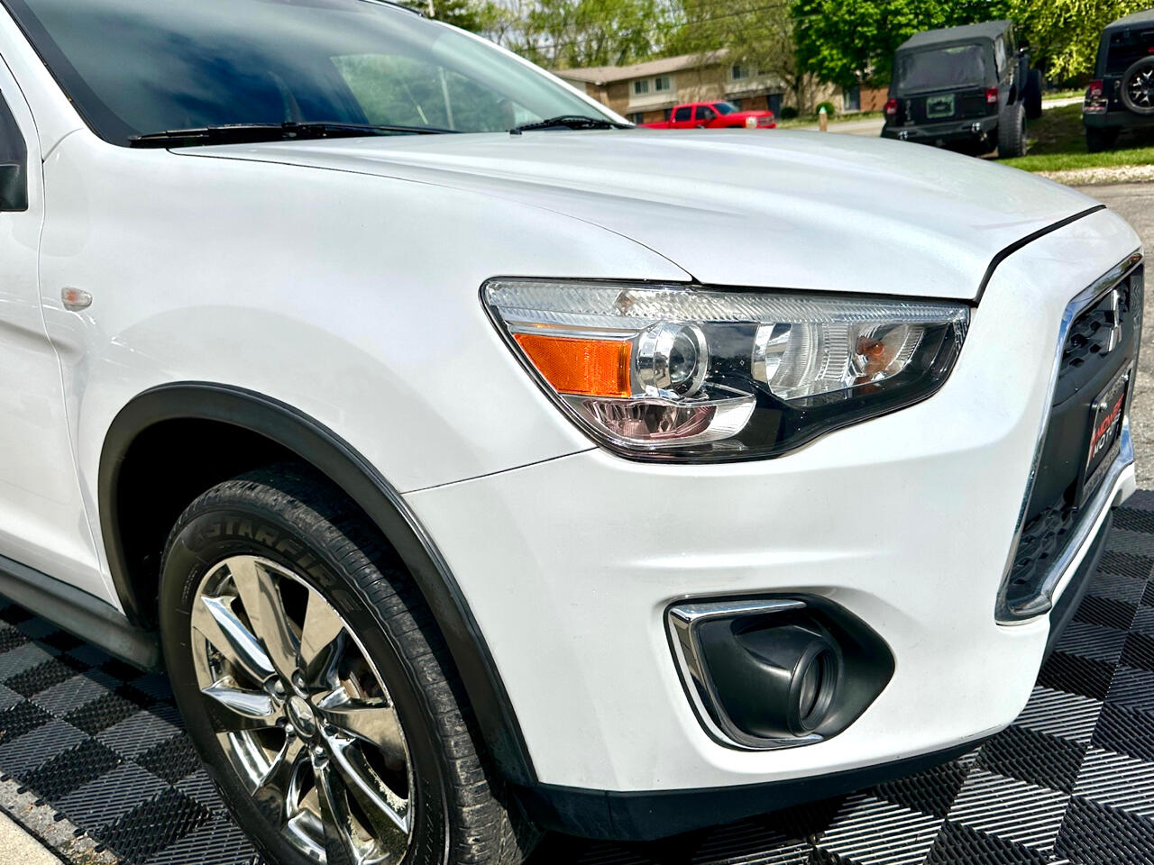 Vehicle image 15 of 40
