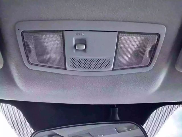 Vehicle image 27 of 36