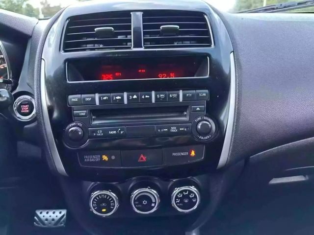 Vehicle image 22 of 36