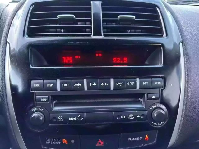 Vehicle image 23 of 36