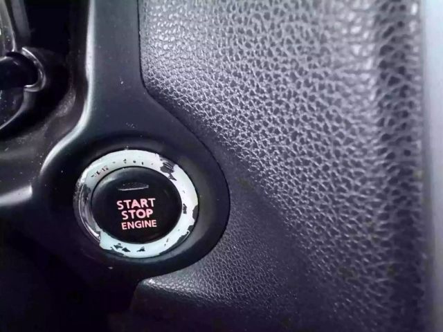 Vehicle image 25 of 36
