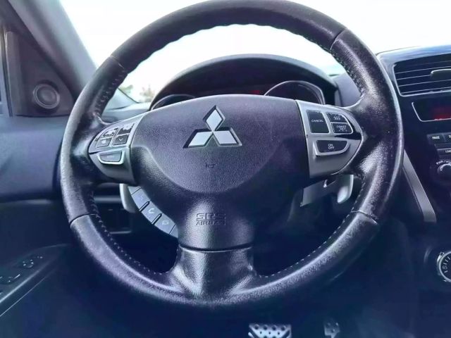 Vehicle image 18 of 36