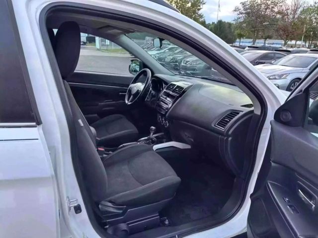 Vehicle image 15 of 36