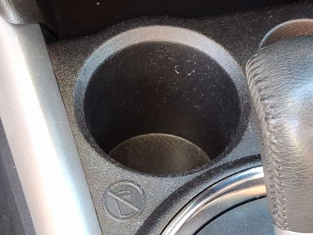 Vehicle image 23 of 31