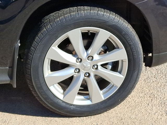 Vehicle image 8 of 31
