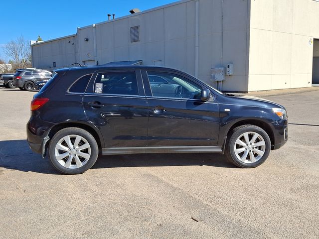 Vehicle image 4 of 31