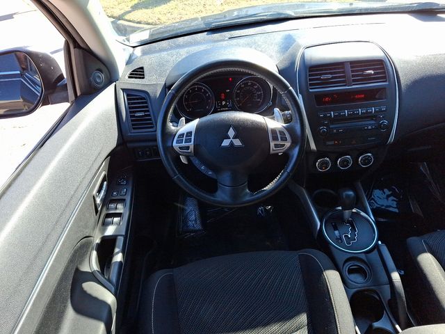 Vehicle image 12 of 31