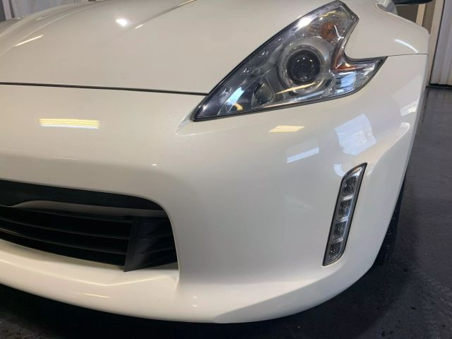 Vehicle image 18 of 29
