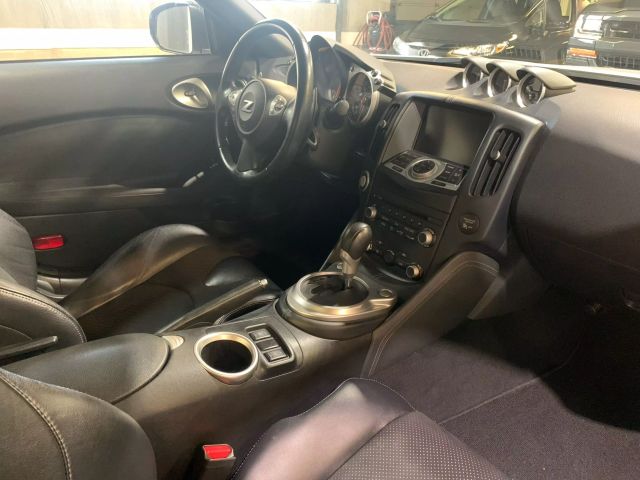 Vehicle image 15 of 29