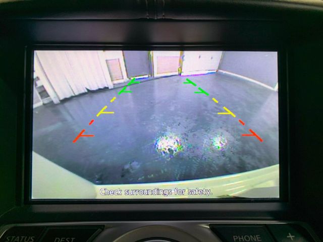 Vehicle image 23 of 29