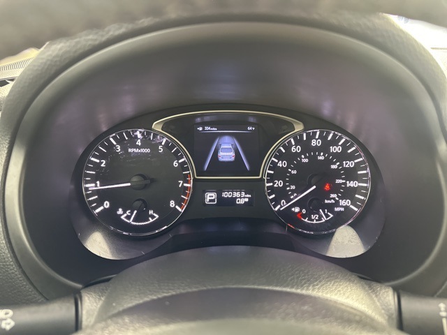 Vehicle image 19 of 21