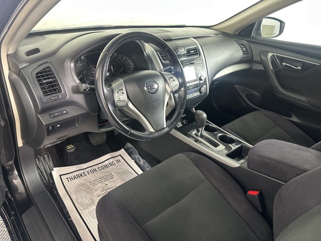 Vehicle image 15 of 21