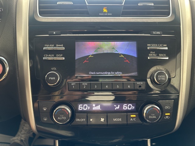 Vehicle image 20 of 21