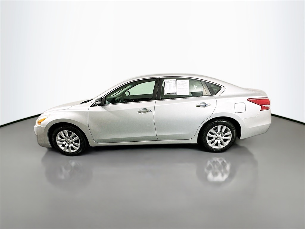 2013 Nissan Altima 2.5 S Image 8 of 29
