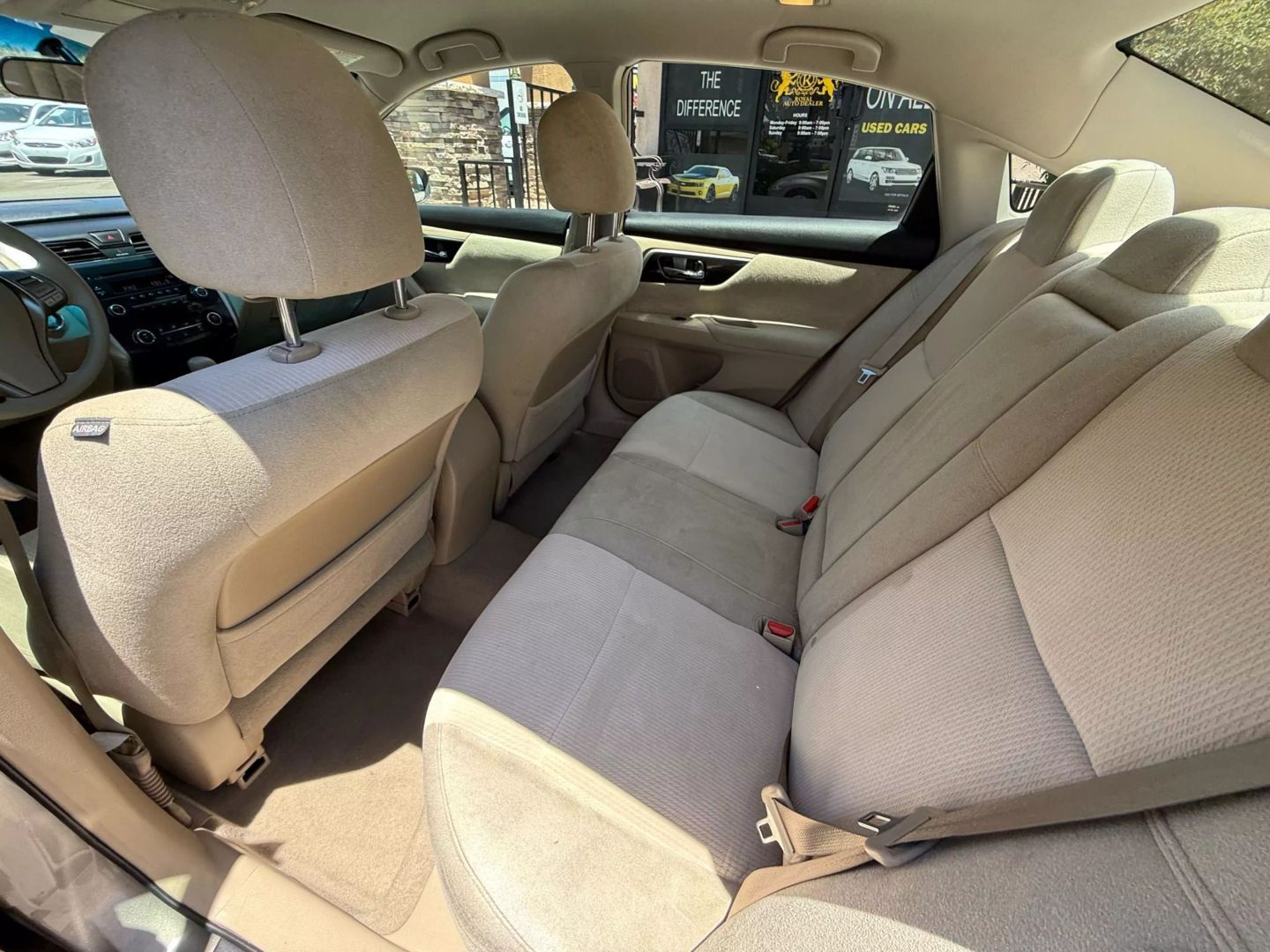 Vehicle image 17 of 37