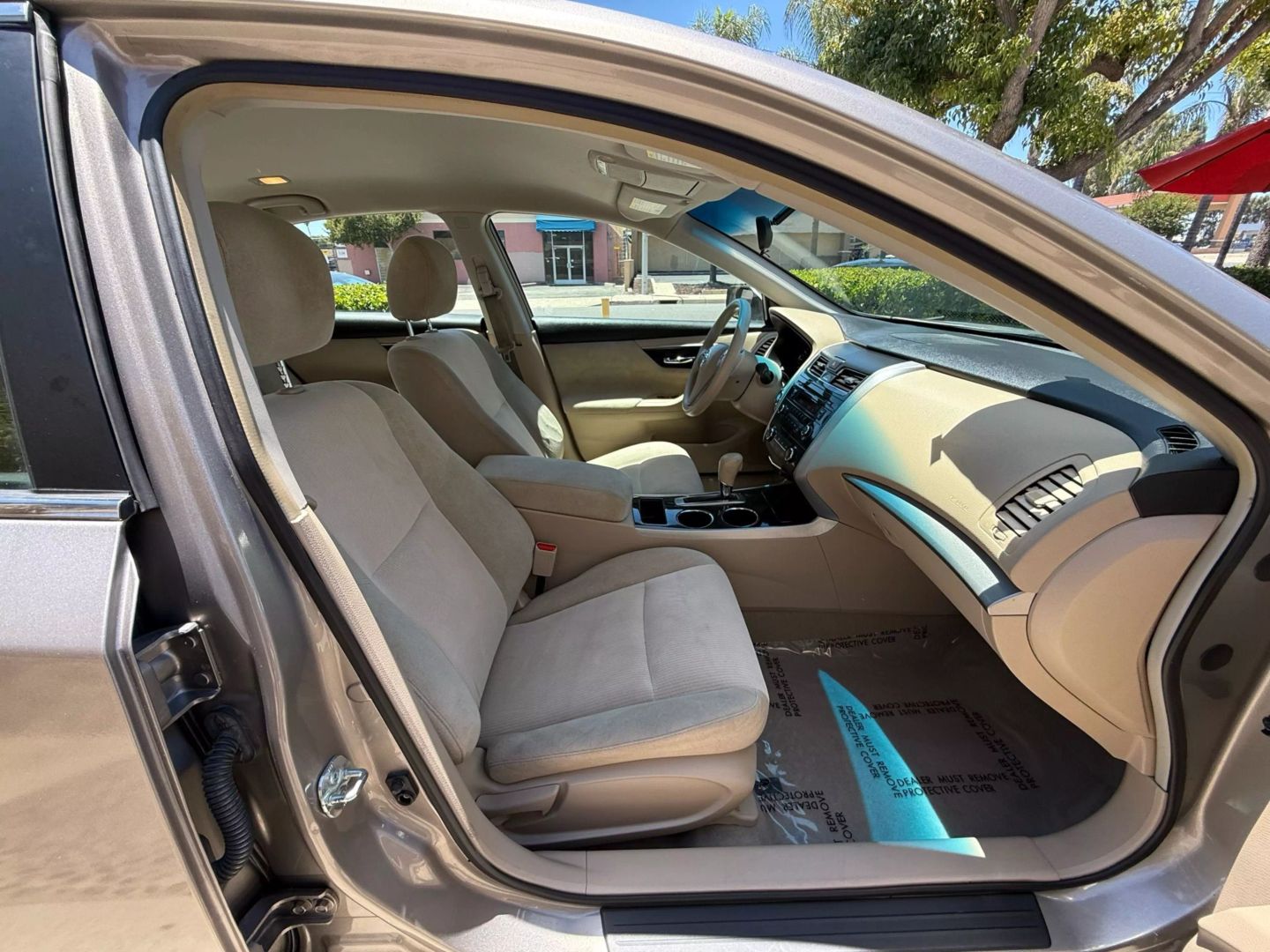 Vehicle image 16 of 37