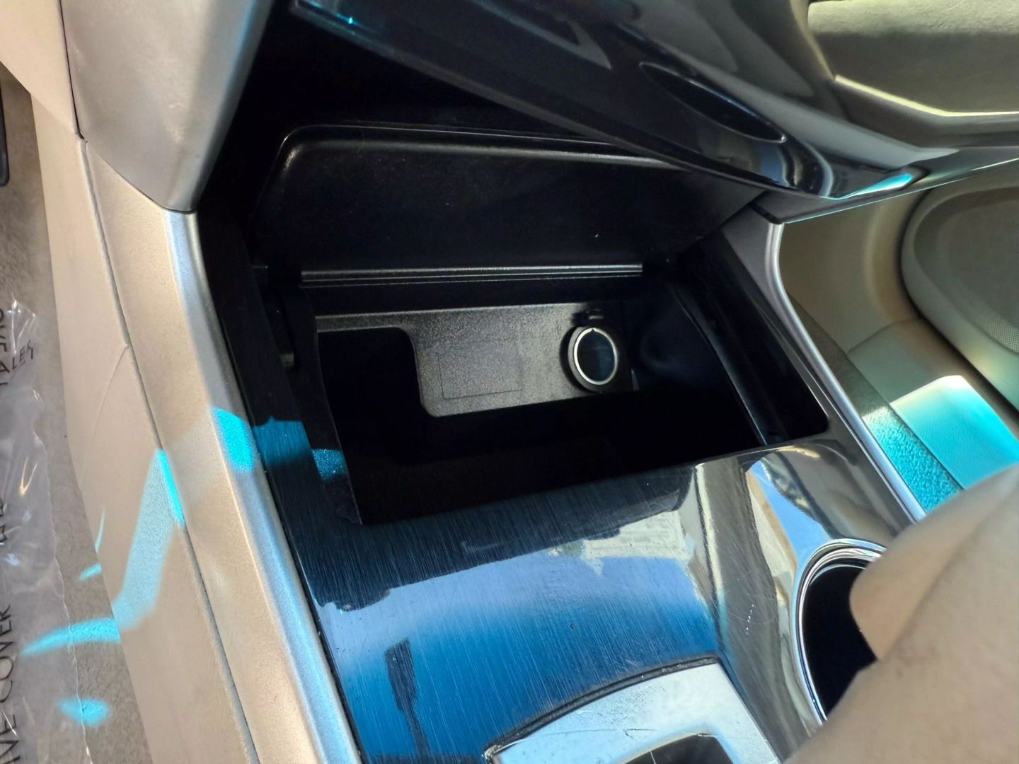 Vehicle image 26 of 37