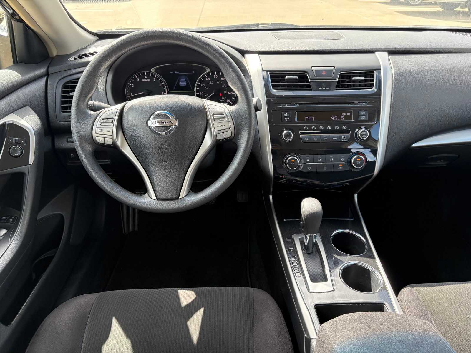 Vehicle image 13 of 22