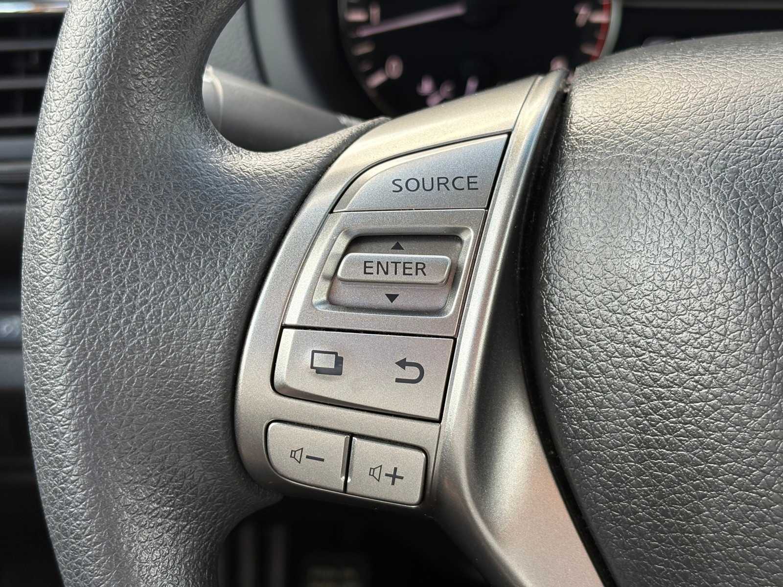 Vehicle image 19 of 22