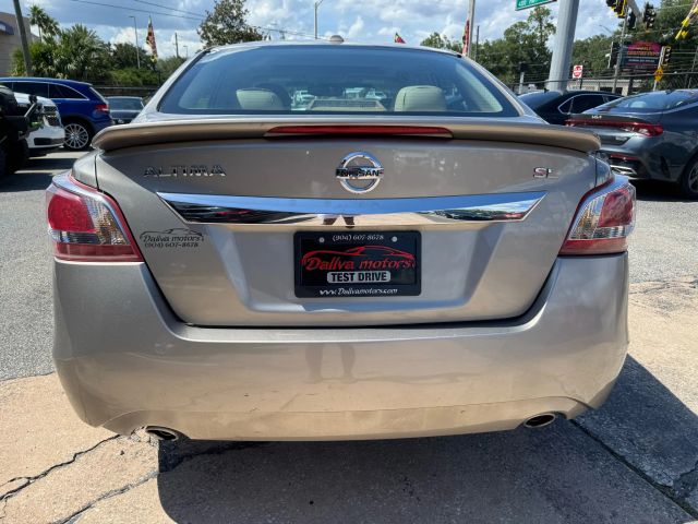 2013 Nissan Altima 2.5 SL Image 6 of 20