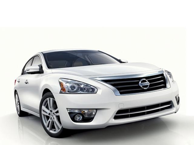 2013 Nissan Altima 2.5 SV Image 1 of 1