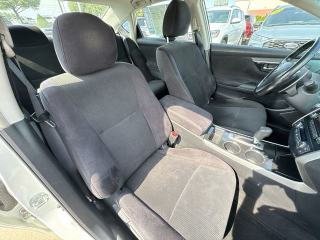 2013 Nissan Altima 3.5 SV Image 12 of 28