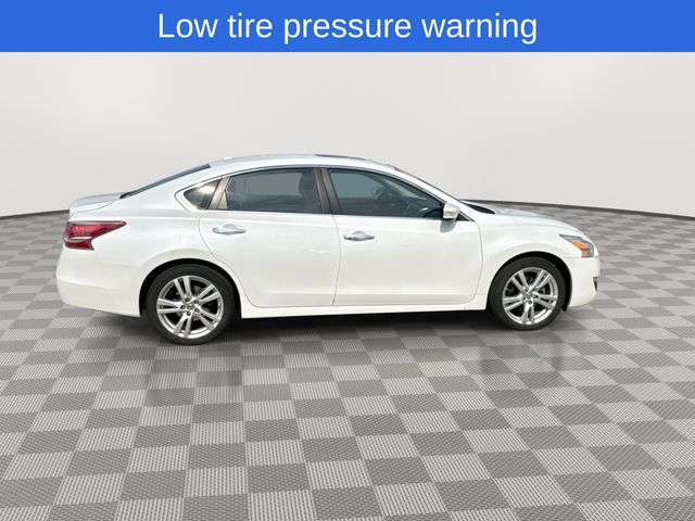 2013 Nissan Altima 3.5 SV Image 5 of 28