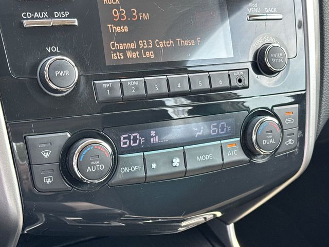 2013 Nissan Altima 3.5 SV Image 19 of 28